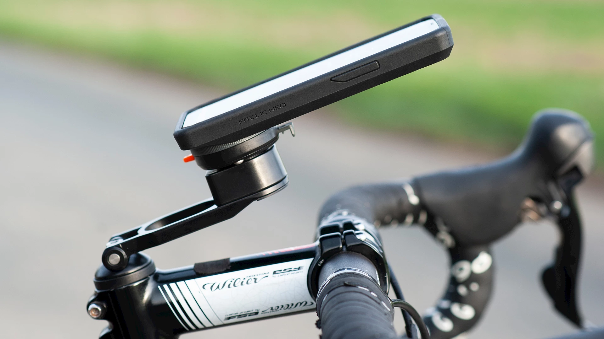 Tigra Fitclic Neo Bike Kit ✓ Support iPhone 12 Mini Pour Vélo