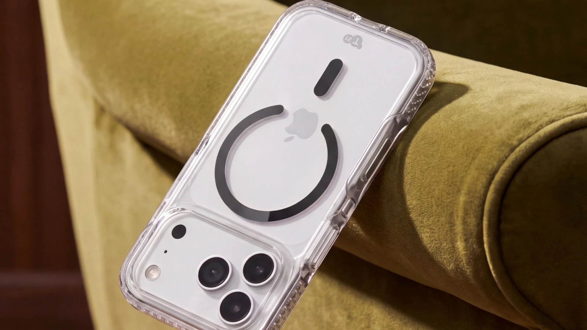 04 Tech21 Evocrystal Magsafe 1920X1080